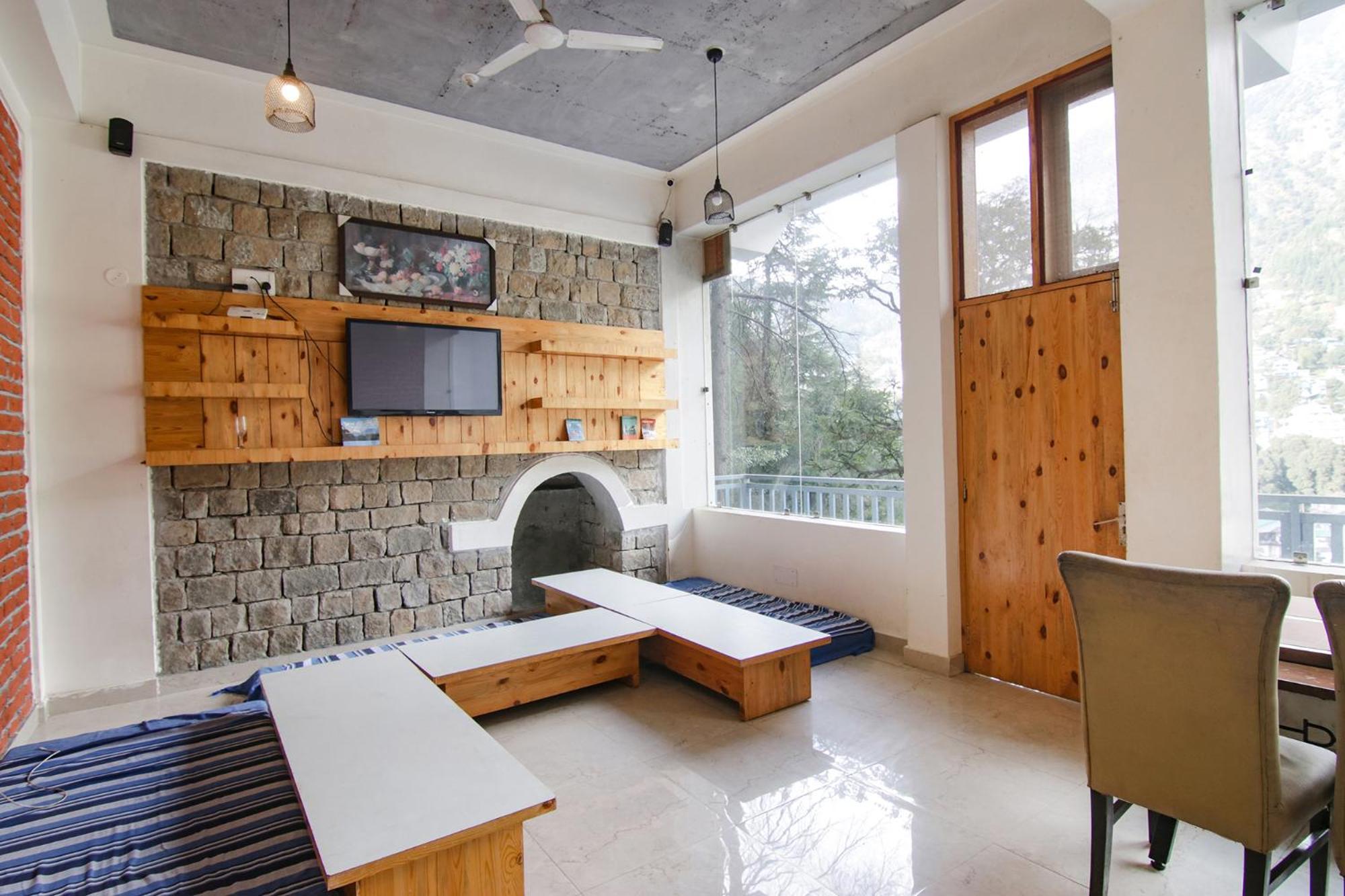 White Water Inn Mcleodganj Дхарамсала Екстериор снимка