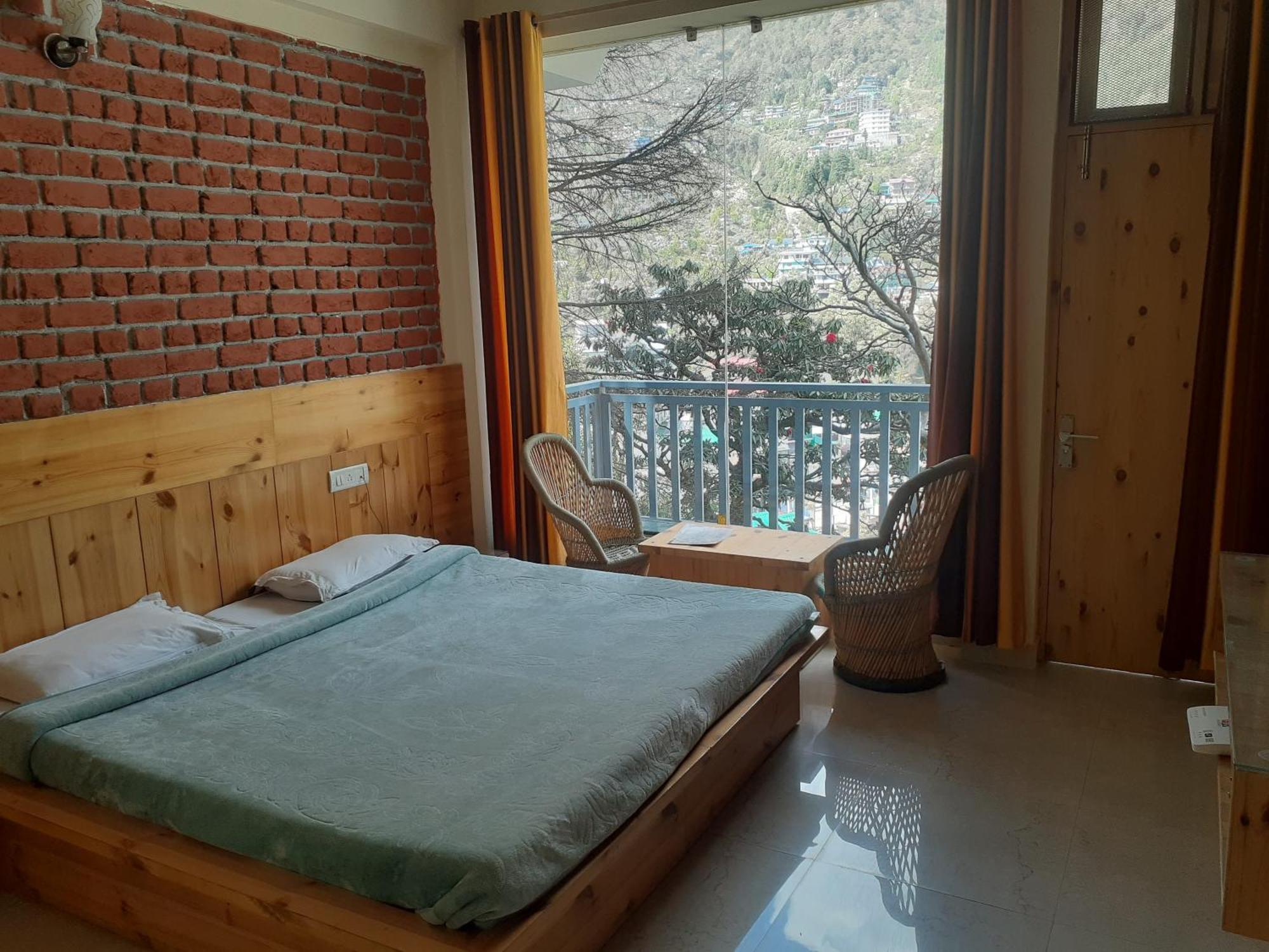 White Water Inn Mcleodganj Дхарамсала Екстериор снимка